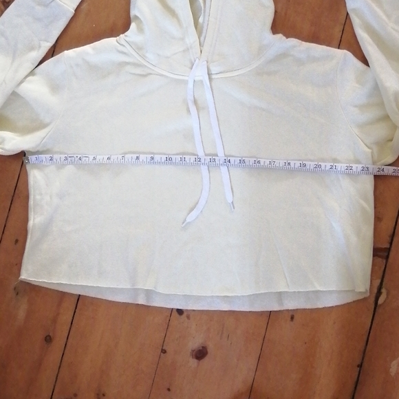 Crop hoodie - Picture 4 of 7